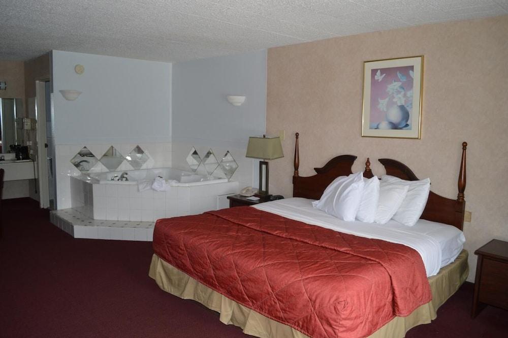 Red Carpet Inn & Suites Hazleton Exterior foto